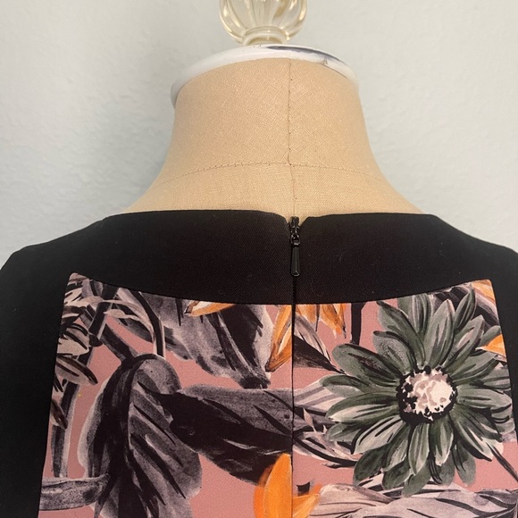 Anthropologie - Black Halo Aurora Sheath Dress - Picture 4 of 7